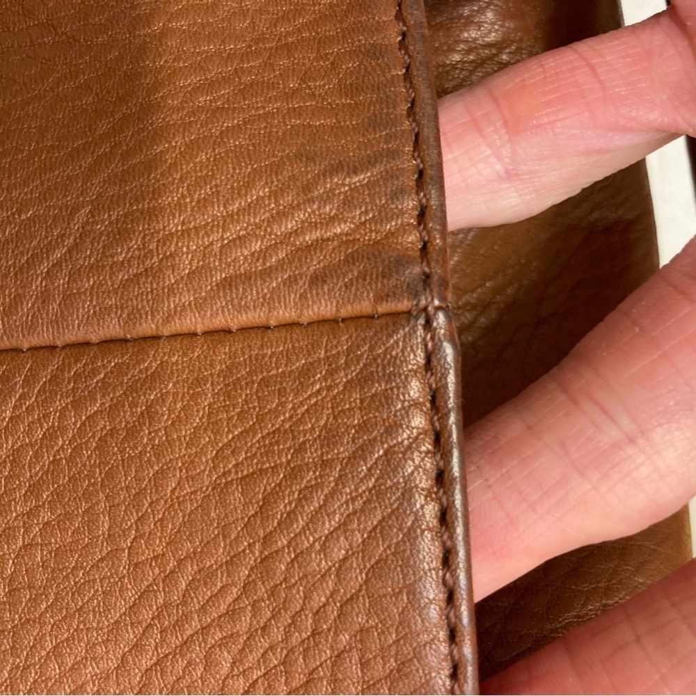 Hobo brown leather crossbody bag - Picture 9 of 11